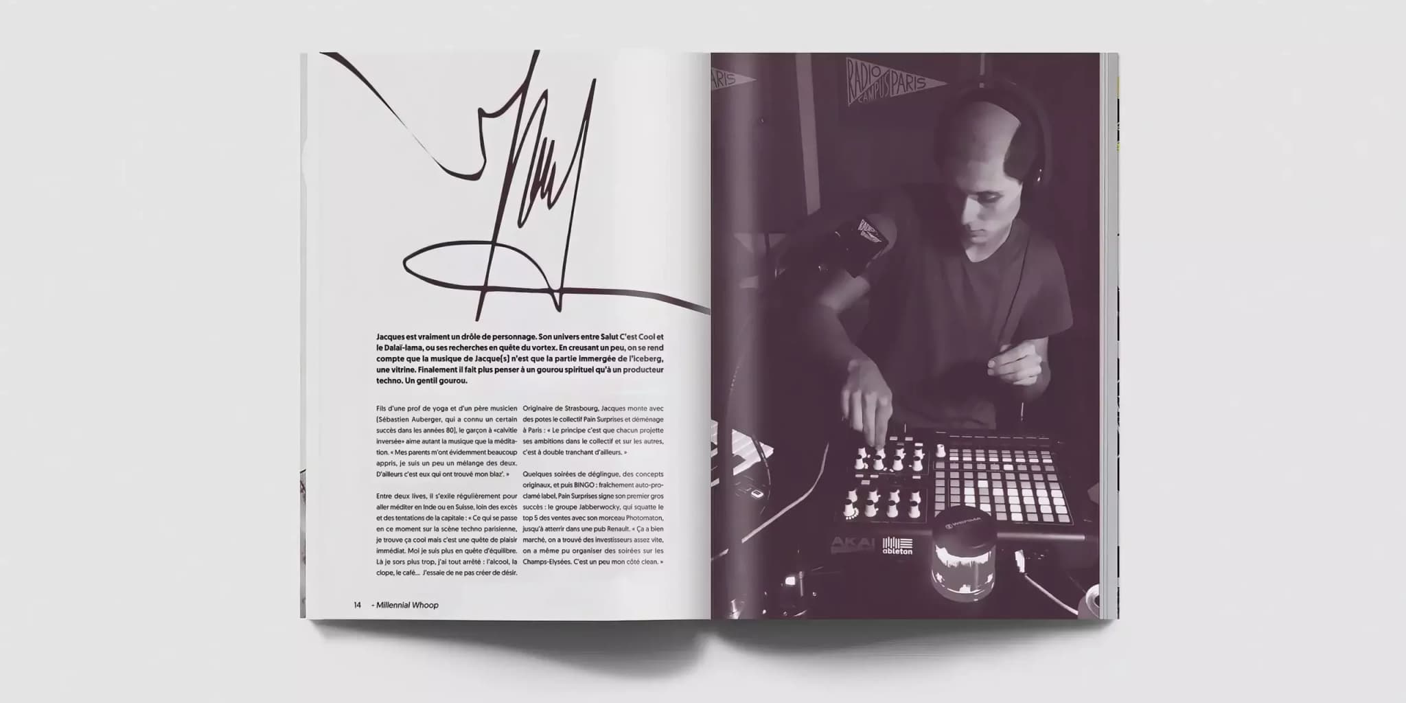 Magazine Millennial Whoop ouvert montrant la maquette éditoriale